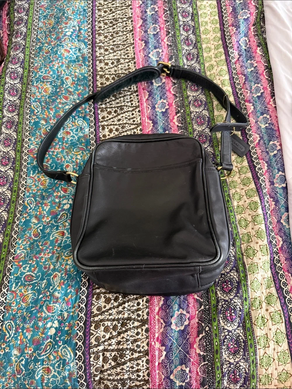 Coach Black Leather Messenger Crossbody Bag
